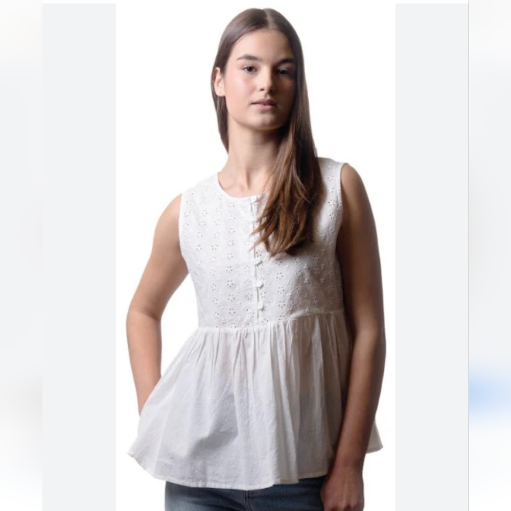 EN KAY white eyelet top